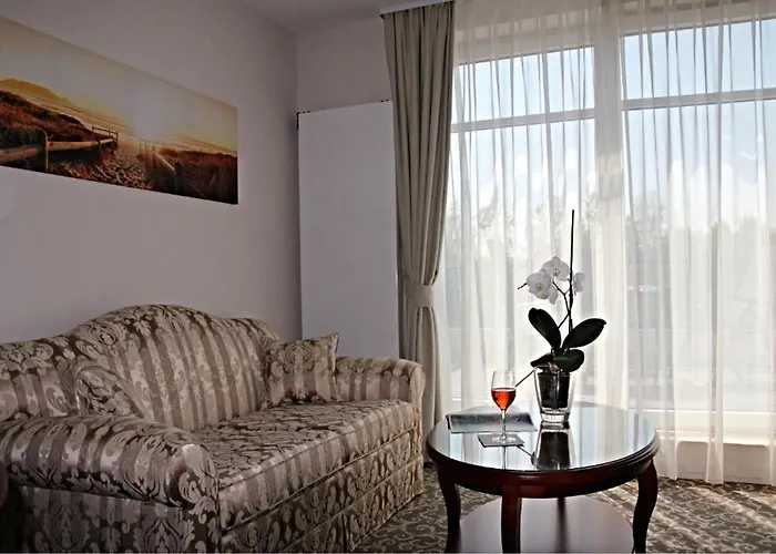 Avalon Bellevue フェーマルン